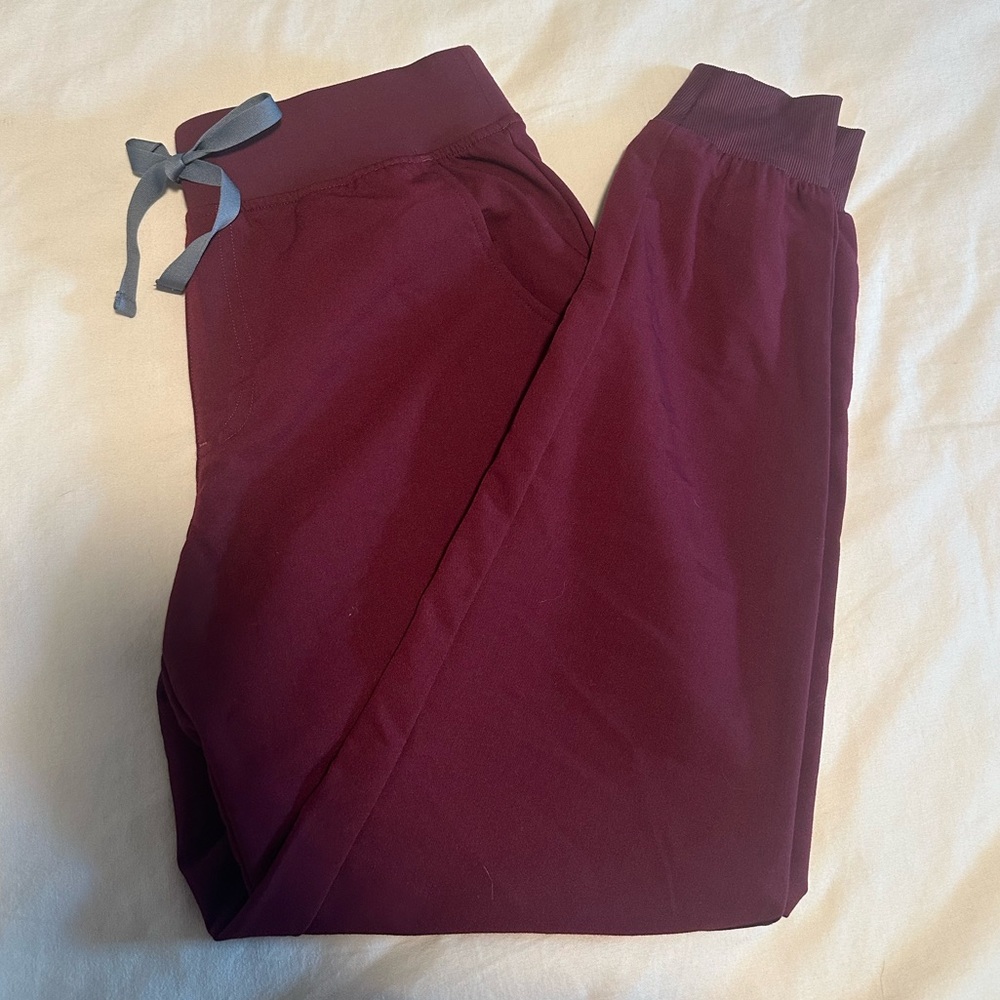Figs Women's Burgundy Jogger Pants